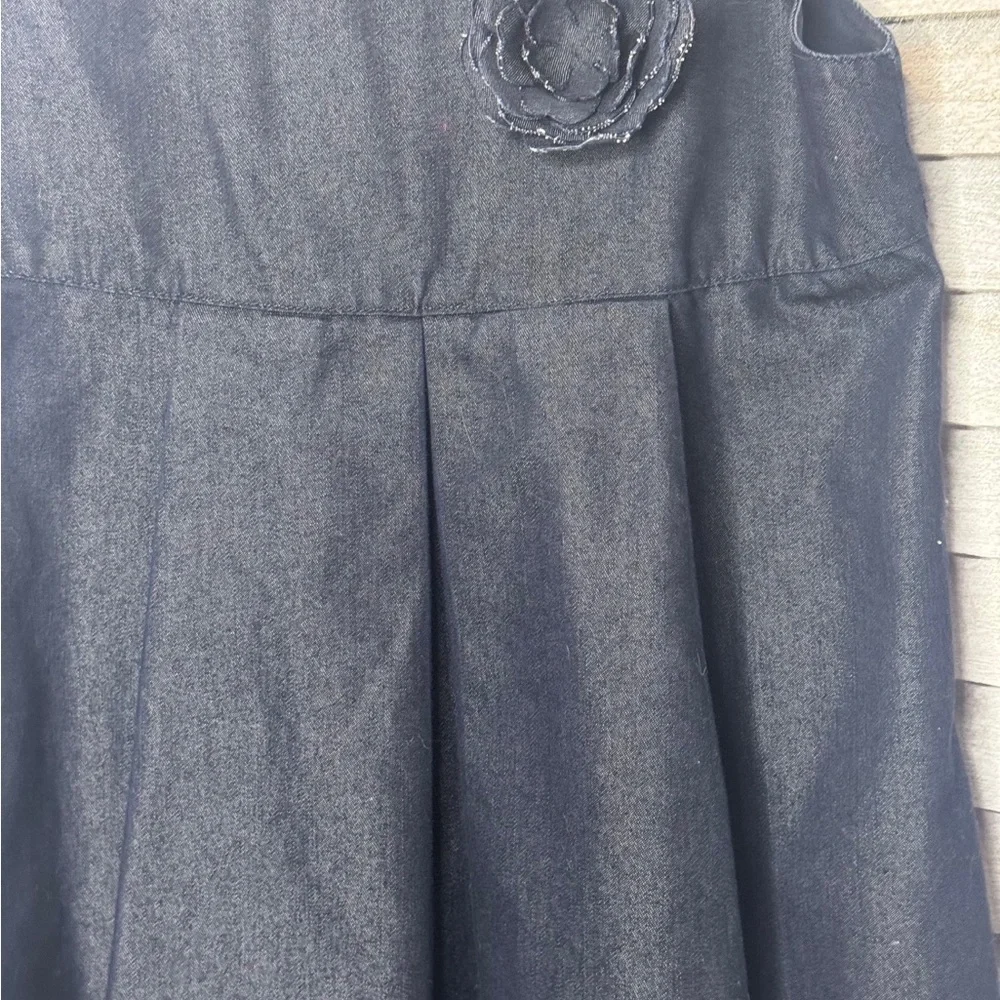Baby Gap Denim Jumper Dress. Flower detail. Size 2, Great Condition. Chambray
